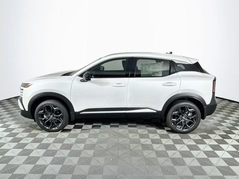 New 2026 Nissan Kicks SR w/ SR Premium Package FWD image 4