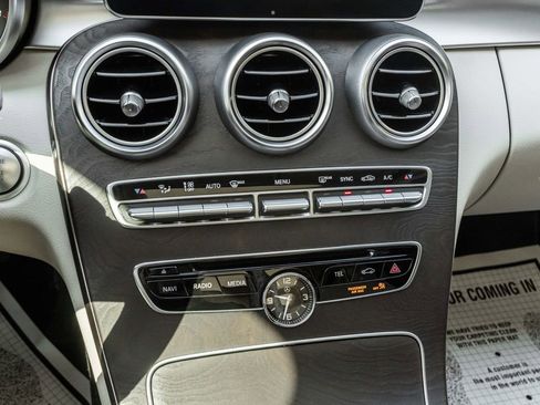 Used 2017 Mercedes-Benz C 300 4MATIC Sedan image 21