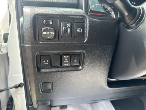 Used 2024 Toyota 4Runner TRD Off-Road Premium w/ Off Road Premium Plus Package AWD/4WD image 12