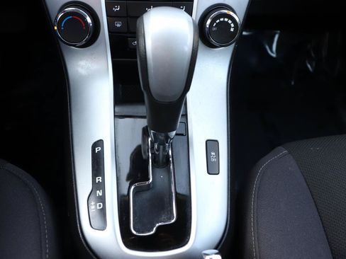 Used 2016 Chevrolet Cruze LT FWD image 31