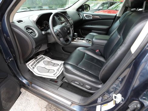 Used 2015 Nissan Pathfinder SL w/ SL Tech Package AWD/4WD image 18