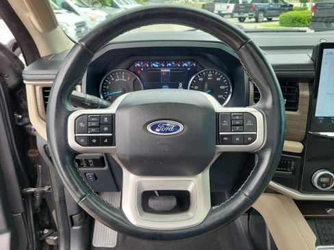 Used 2024 Ford Expedition Limited RWD image 30