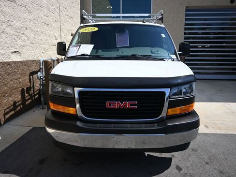 Used 2020 GMC Savana 3500 Extended w/ Driver Convenience Package image 3