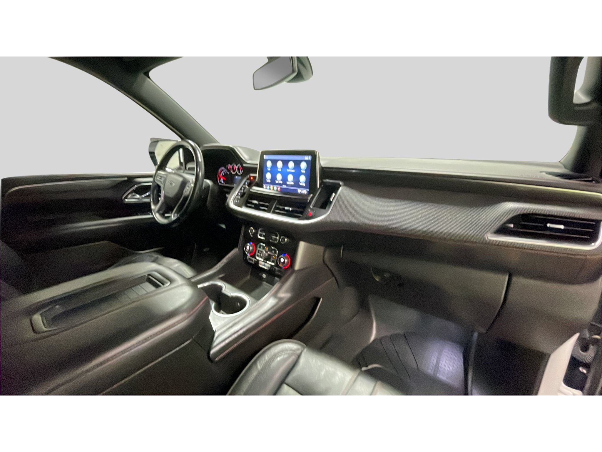 Used 2021 Chevrolet Suburban RST w/ Luxury Package AWD/4WD image 19