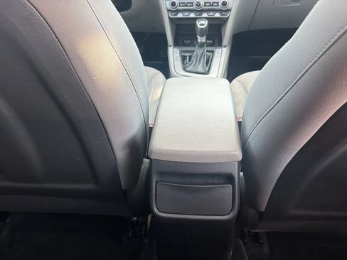 Used 2019 Hyundai Elantra Value Edition FWD image 27