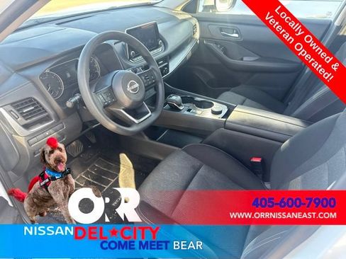 Used 2024 Nissan Rogue SV AWD/4WD image 4