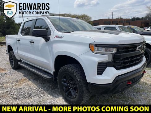 Used 2024 Chevrolet Silverado 1500 LT Trail Boss w/ Protection Package image 1
