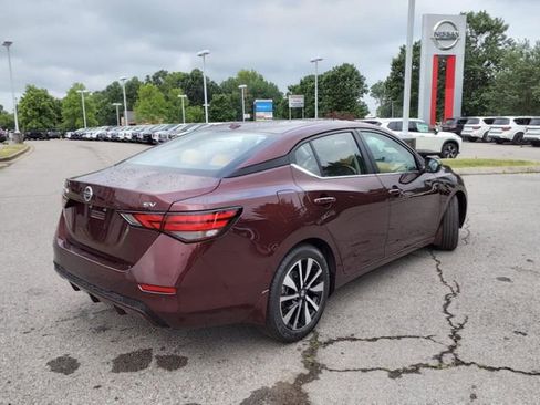 Used 2023 Nissan Sentra SV w/ SV Premium Package image 3