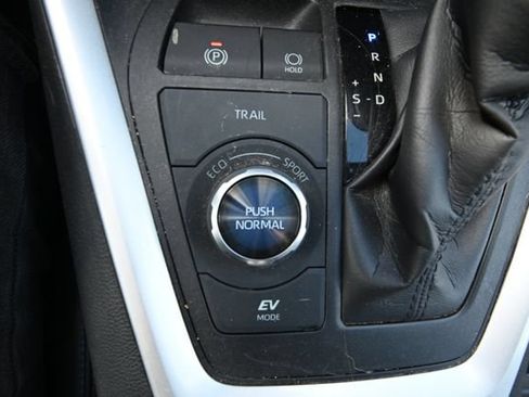 Used 2021 Toyota RAV4 XSE w/ Protection Package (TMS) AWD/4WD image 16