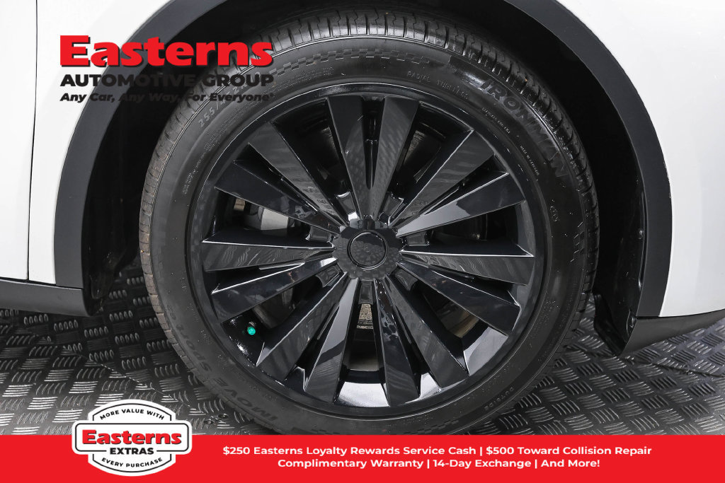 Used 2023 Tesla Model Y Long Range AWD/4WD image 26