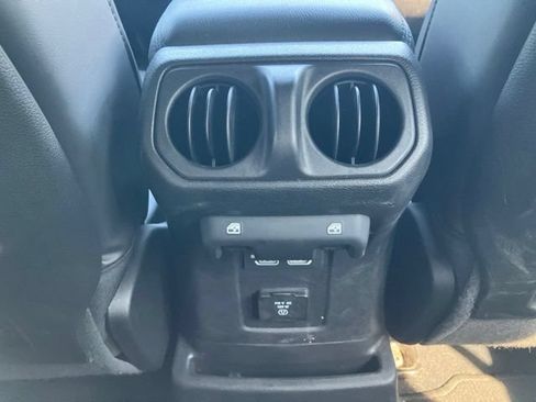 Used 2024 Jeep Wrangler High Altitude AWD/4WD image 17