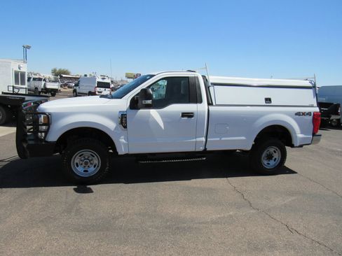 Used 2020 Ford F250 XL w/ Power Equipment Group AWD/4WD image 2