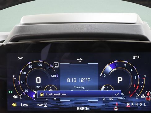 Used 2025 Chevrolet Tahoe High Country image 13