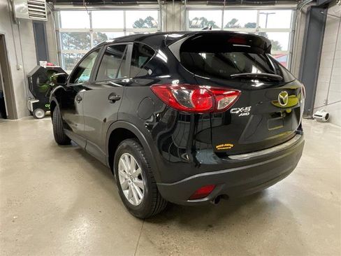 Used 2016 MAZDA CX-5 Touring image 3