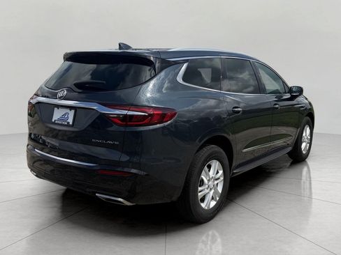 Used 2018 Buick Enclave Essence w/ LPO, Luxury Package FWD image 9