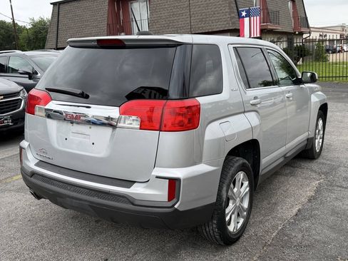 Used 2017 GMC Terrain SLE FWD image 8
