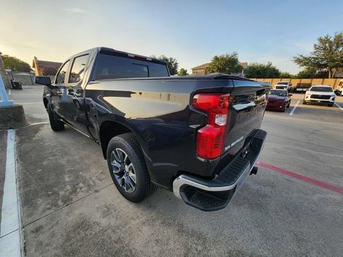 Used 2024 Chevrolet Silverado 1500 LT w/ Convenience Package II RWD image 6