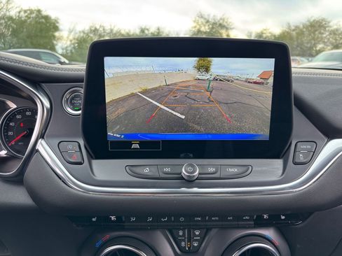 Used 2025 Chevrolet Blazer LT image 17