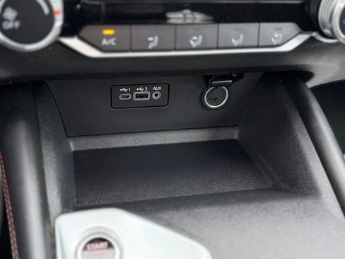 Used 2021 Nissan Altima 2.5 SR w/ SR Premium Package image 16