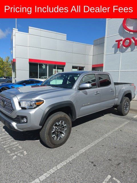 Used 2019 Toyota Tacoma TRD Off-Road AWD/4WD image 8