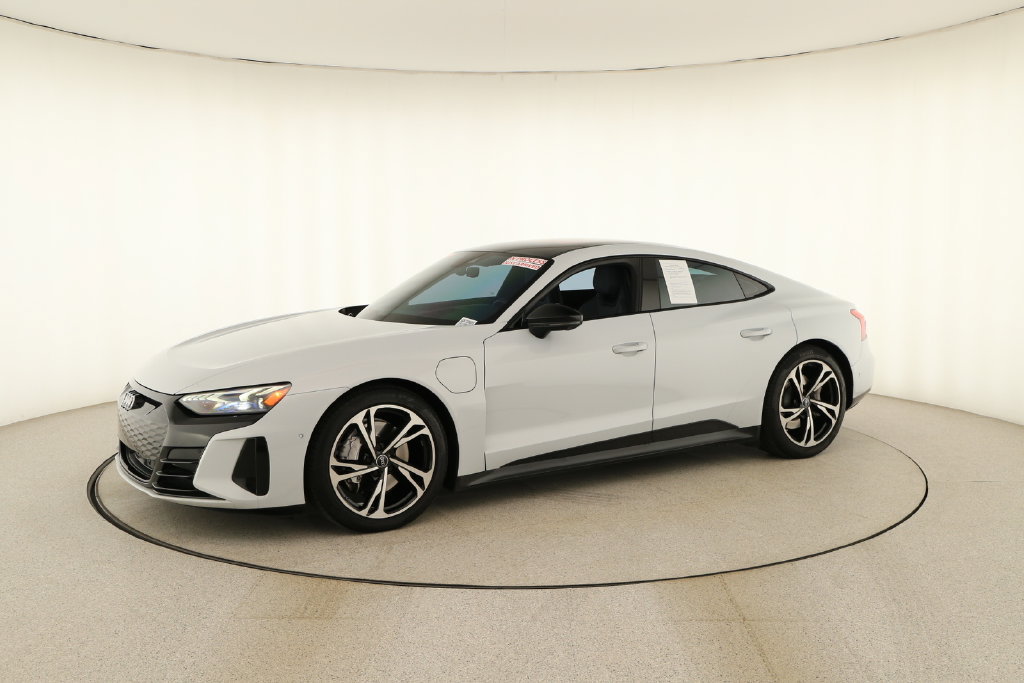 Used 2022 Audi e-tron GT Prestige AWD/4WD image 13