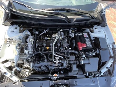 Used 2024 Nissan Altima 2.5 SR FWD image 23