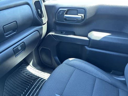 Used 2025 Chevrolet Silverado 1500 Custom image 30