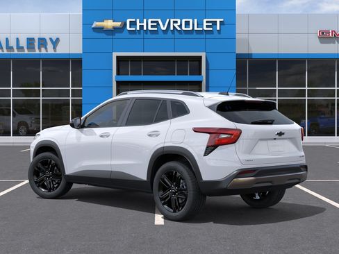 New 2026 Chevrolet Trax ACTIV FWD image 3
