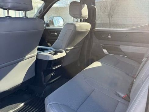 Used 2025 Toyota Tundra Limited w/ TRD Off-Road Package AWD/4WD image 32