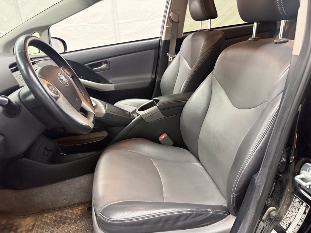Used 2015 Toyota Prius Four FWD image 4