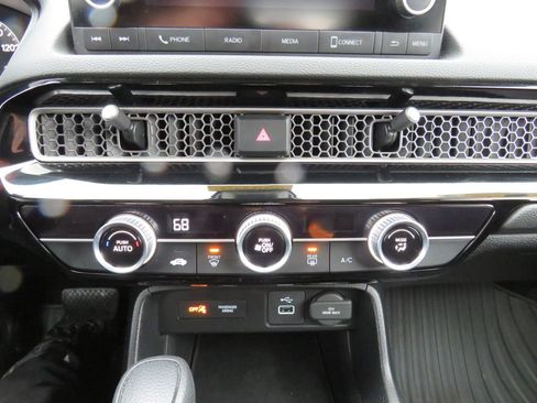 Used 2024 Honda Civic LX image 15