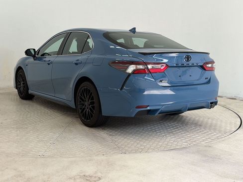 Used 2024 Toyota Camry SE FWD image 3