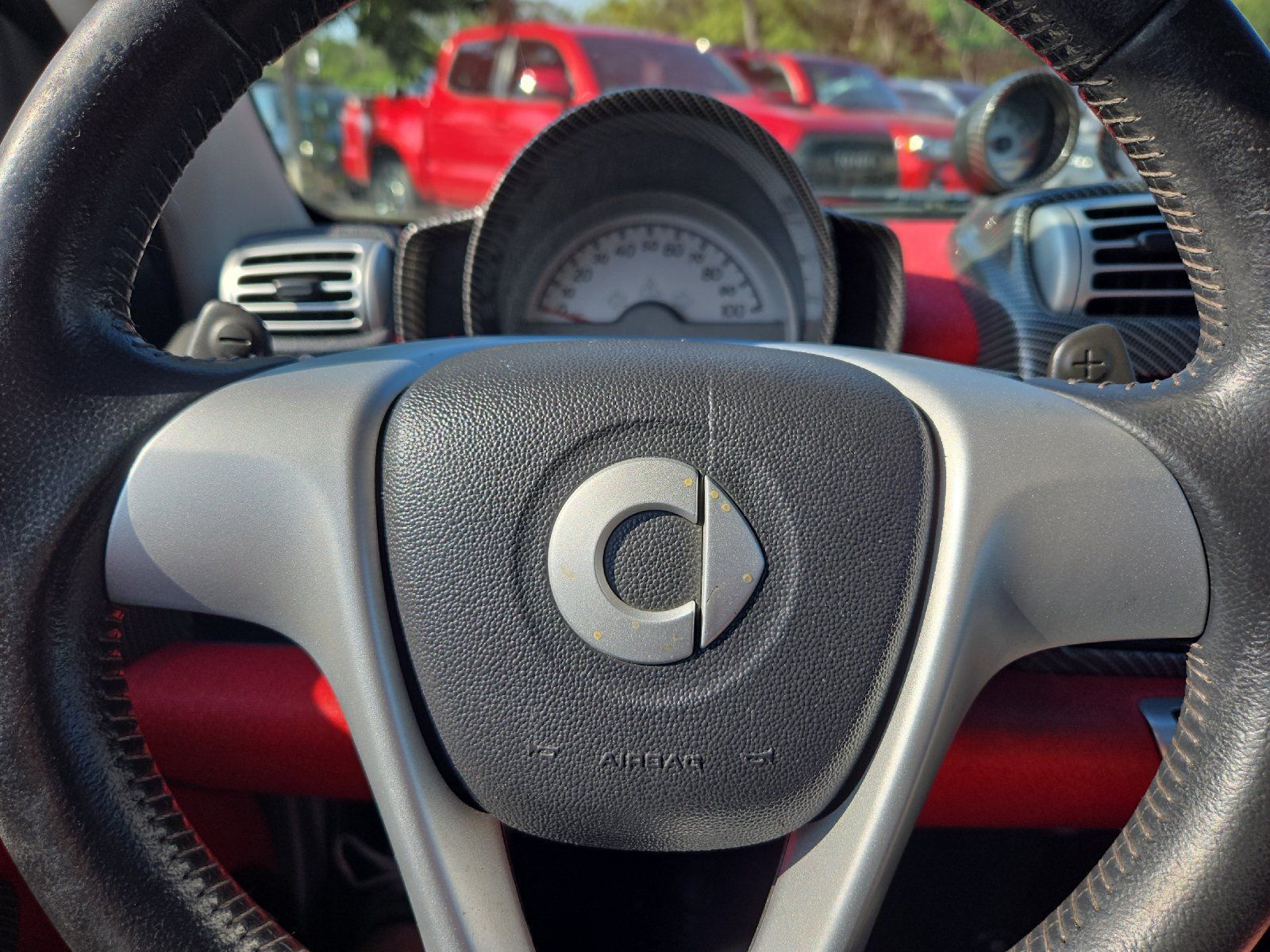 Used 2009 smart fortwo passion RWD image 20