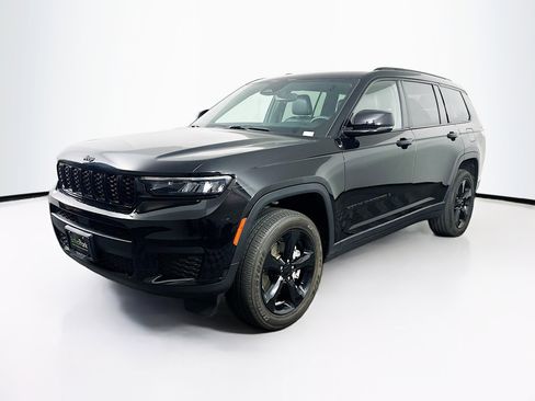 Used 2023 Jeep Grand Cherokee L Laredo AWD/4WD image 3