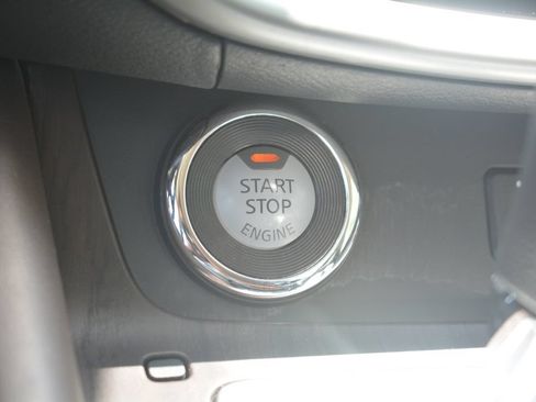 Used 2019 Nissan Murano Platinum AWD/4WD image 16