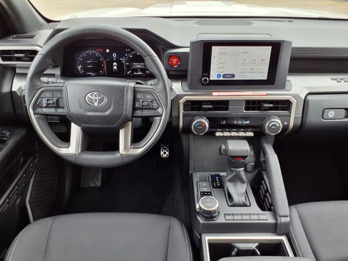 Certified 2025 Toyota Tacoma TRD Sport AWD/4WD image 12