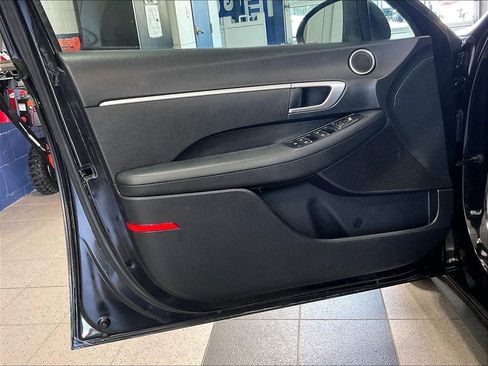Used 2021 Hyundai Sonata SE FWD image 9