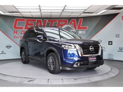 New 2025 Nissan Pathfinder SV
