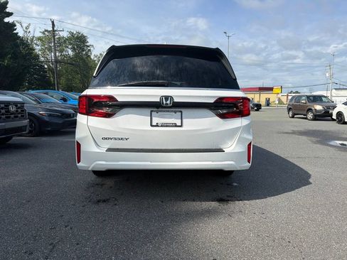 New 2026 Honda Odyssey EX-L image 5