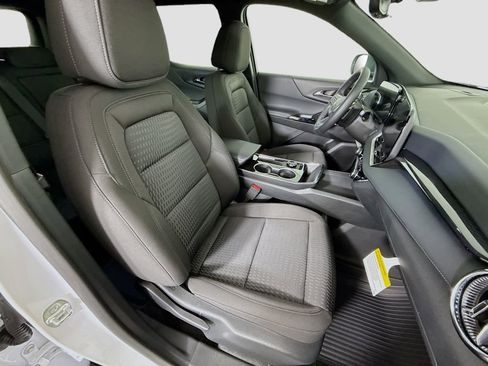 New 2026 Chevrolet Equinox LT w/ Safety and Technology Package FWD image 26