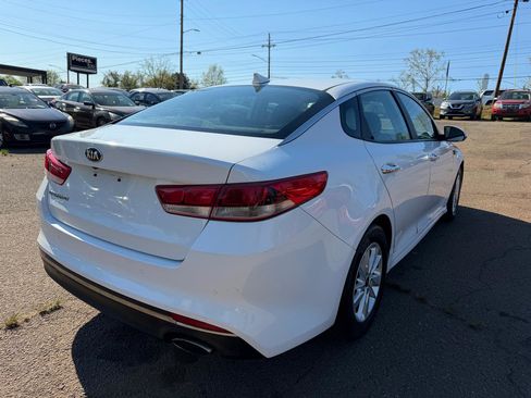 Used 2018 Kia Optima LX w/ Convenience Package image 5