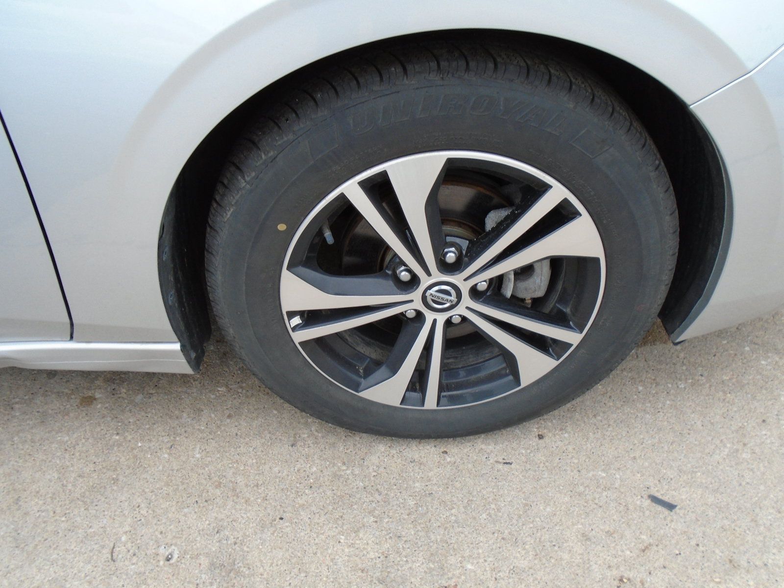 Used 2022 Nissan Sentra SV FWD image 19
