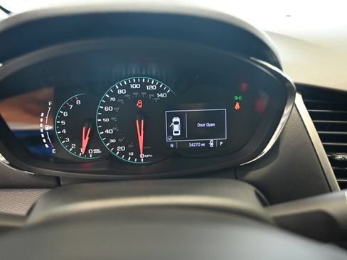 Used 2020 Chevrolet Trax LS AWD/4WD image 24