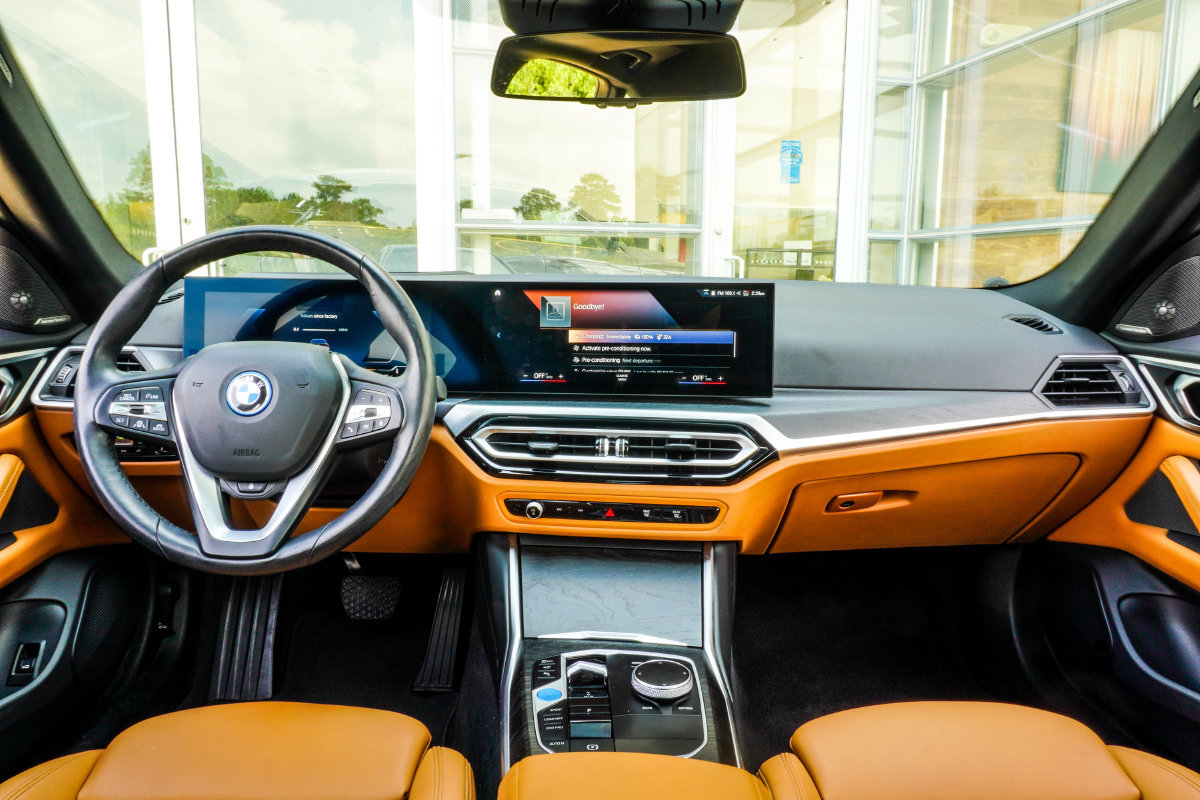 Used 2023 BMW i4 eDrive35 RWD image 5