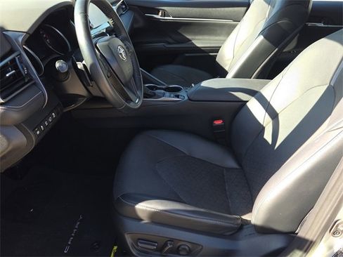 Used 2023 Toyota Camry XSE image 17