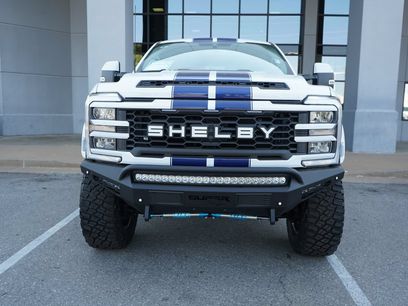 New 2026 Ford F250 Lariat w/ Black Appearance Package