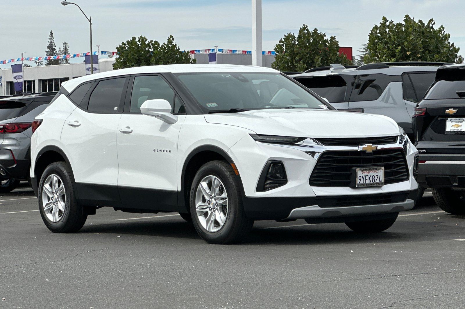 Used 2021 Chevrolet Blazer LT AWD/4WD image 2
