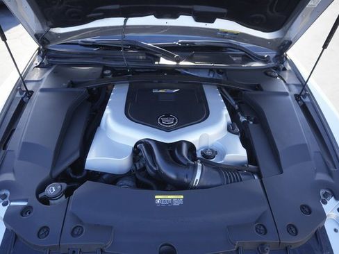 Used 2006 Cadillac STS V image 33