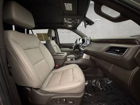 Used 2022 Chevrolet Tahoe Z71 w/ Luxury Package image 24