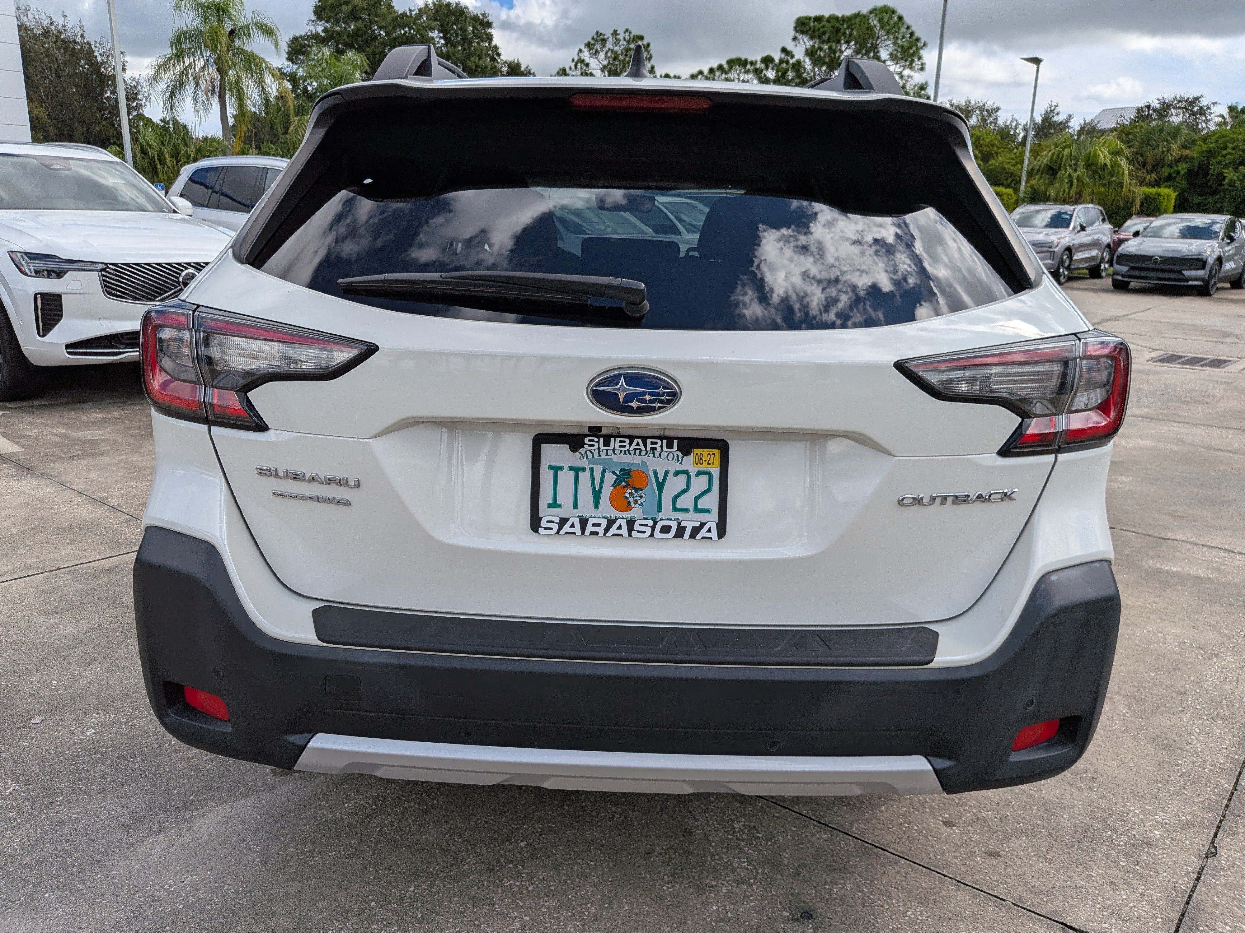 Used 2024 Subaru Outback Limited AWD/4WD image 5
